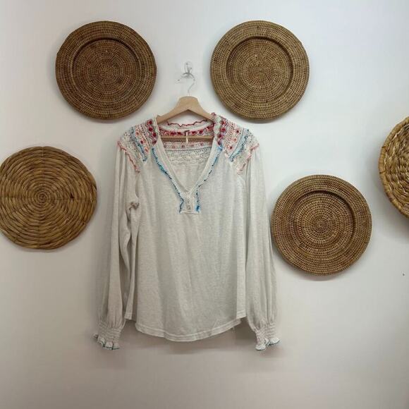 Free People Boho White Colorful Embroidered Henley Long Sleeve Knit Top Medium - Picture 1 of 12